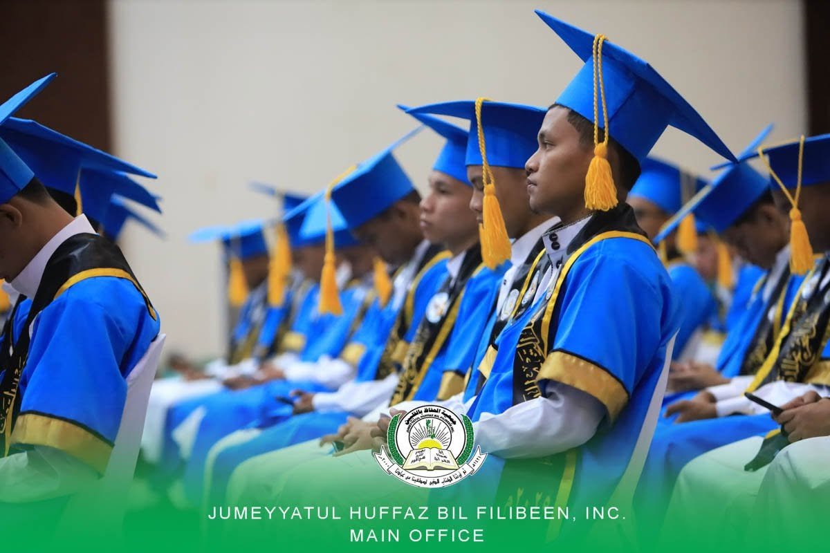 تخريج الدفعة الخامسة من طلاب معهد الإمام ابن الجزري للقرآن الكريم